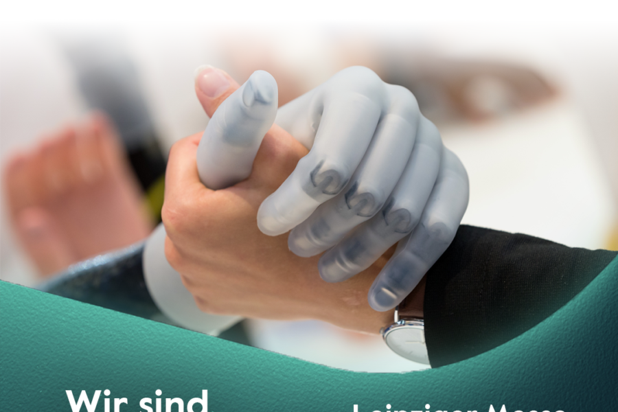 Handschlag mit Prothesenhand