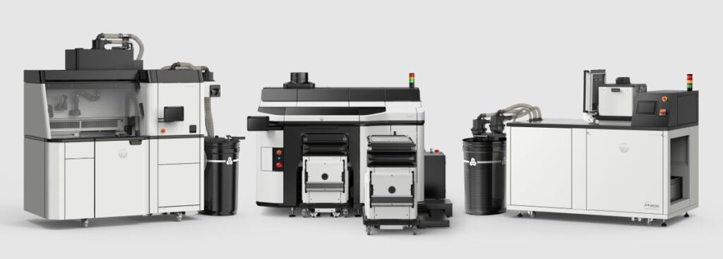 HP Jet Fusion 3D Automation Accessory Minimieren Sie Ausfallzeiten durch automatisierte Material- und Bauträgerwechsel, wodurch ein reibungsloser Druckbetrieb gewährleistet wird.