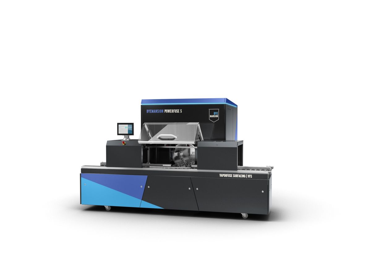 DyeMansion Powerfuse S – Perfekte Oberflächen für Ihre Bauteile DyeMansion Powerfuse S – Chemische Glättungsanlage für 3D-Druckteile.